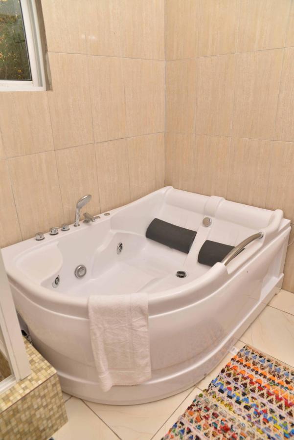Chateau Margarita Ja Montego Bay Ngoại thất bức ảnh